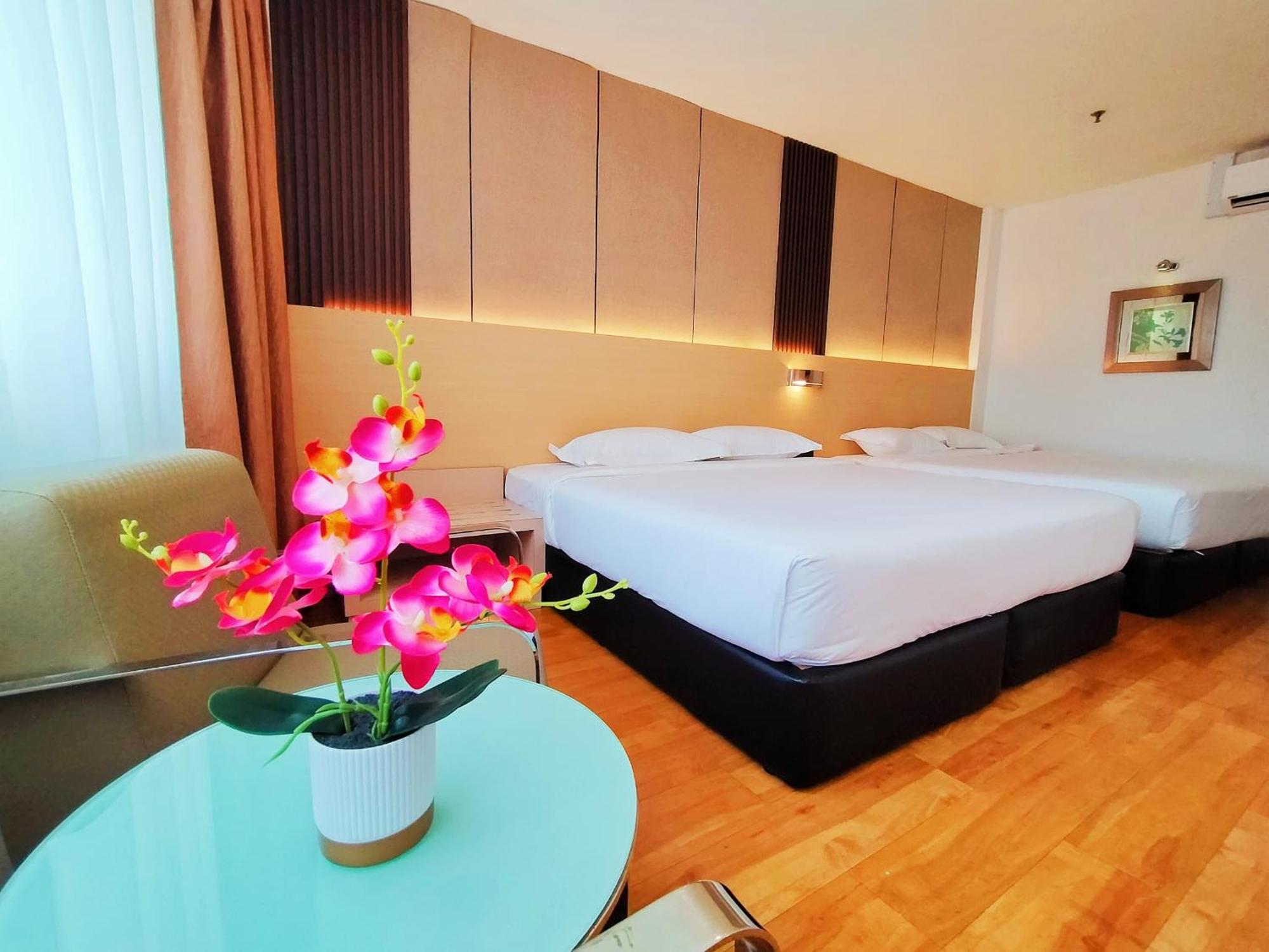 Sentral @ Centre 3*